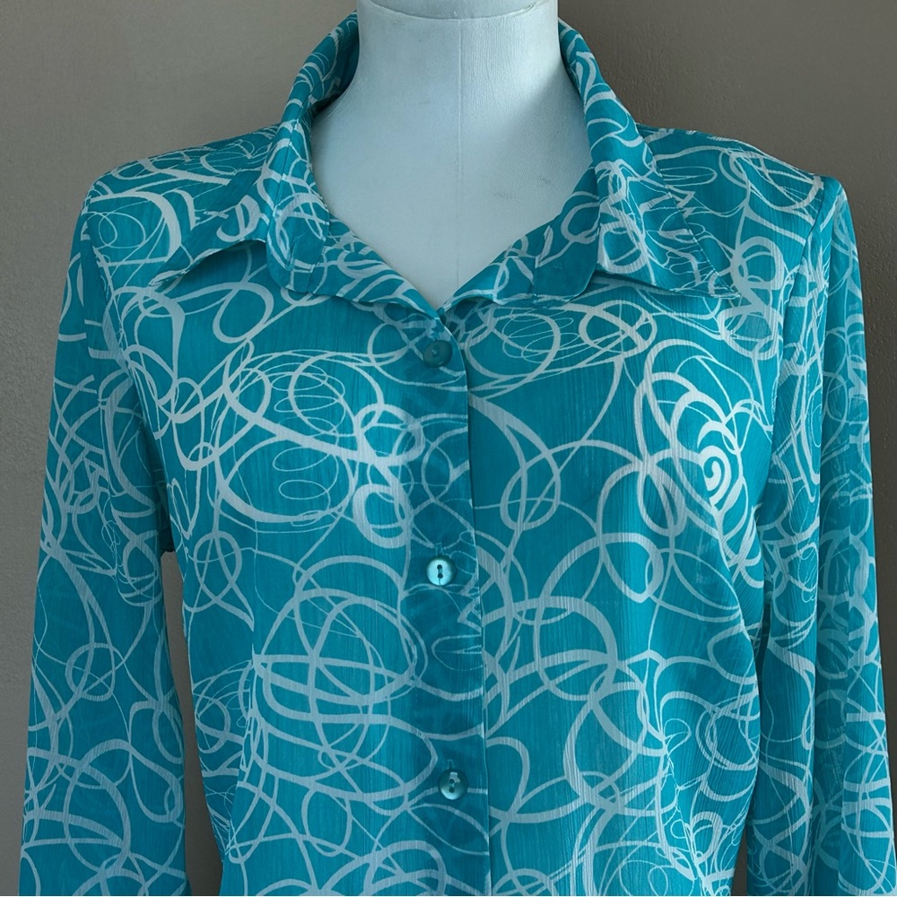 Blue and White Notched Collar Long Sleeve Button Down Shirt - Picture 3 of 10